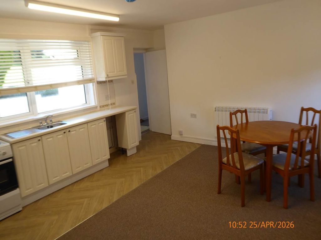 Property photo 3 of 6 P1150200