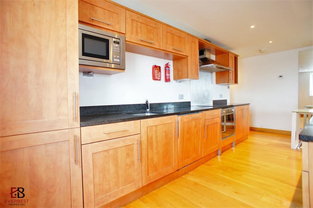 Property photo 3 of 14