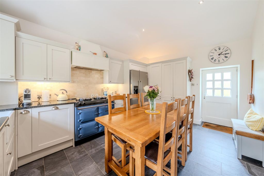 Property photo 3 of 28 Willow_Cottage-05.Jpg