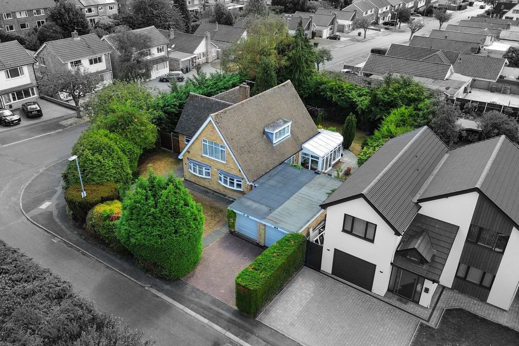 Property photo 1 of 36