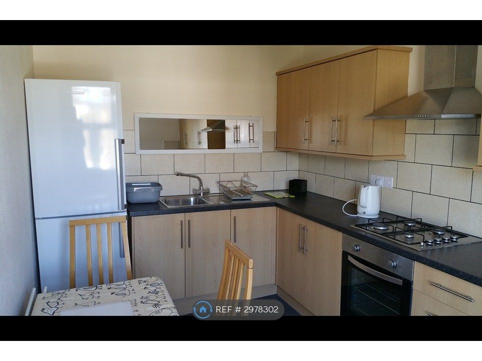 Property photo 1 of 8 Kitchen 1