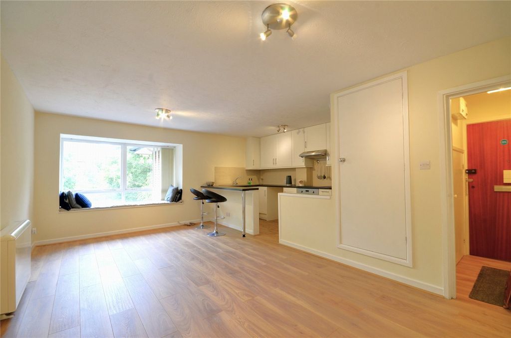 Property photo 2 of 14 Lounge/Kitchen