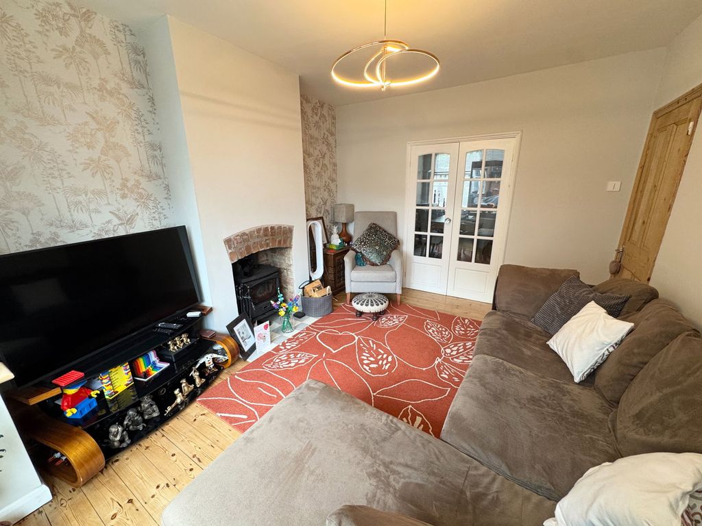 Property photo 2 of 19