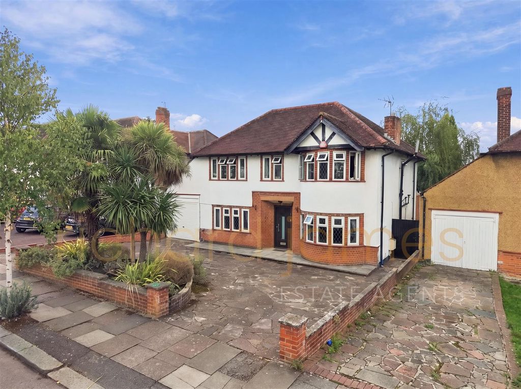 Property photo 1 of 32 3_002_Dji_20260914171609_0873.Jpg