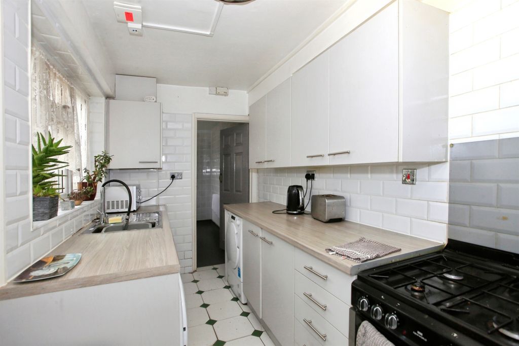 Property photo 2 of 9