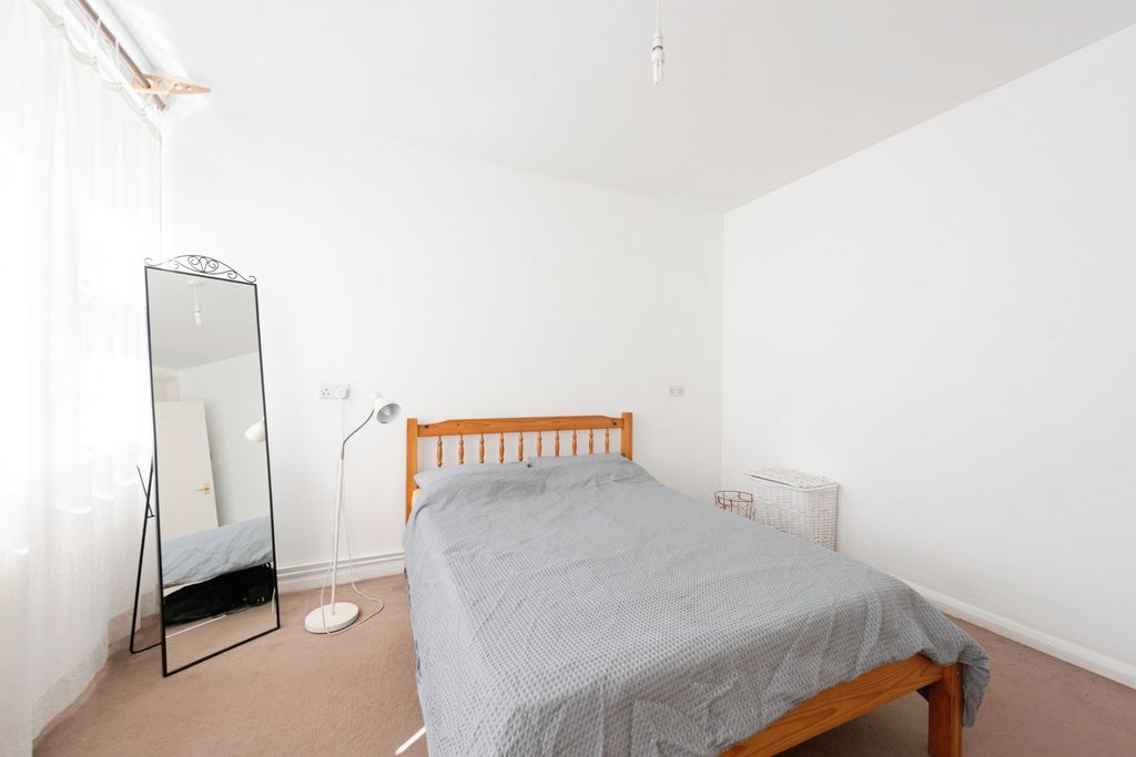 Property photo 3 of 18 Keeling3Of24
