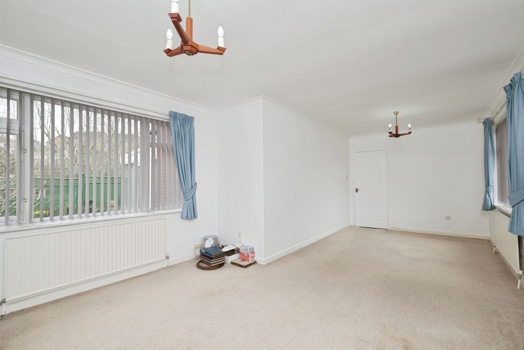 Property photo 3 of 24