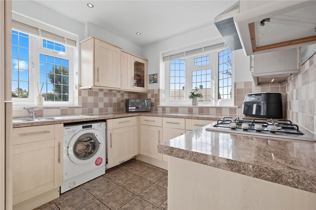 Property photo 3 of 12 Picture No. 06