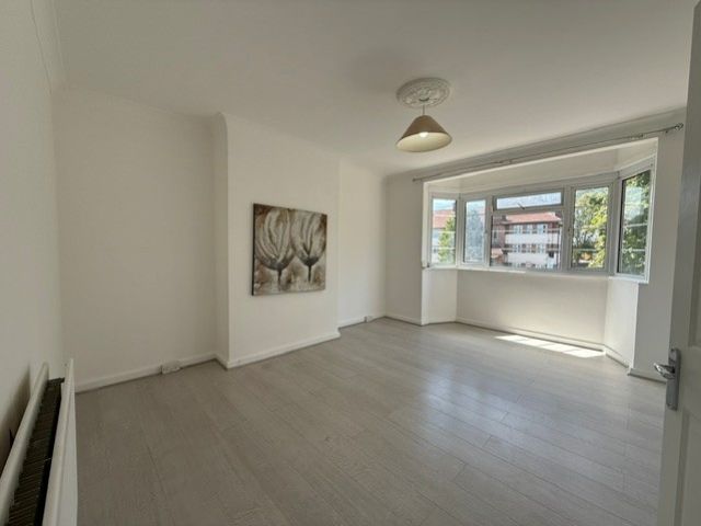 Property photo 1 of 12 8