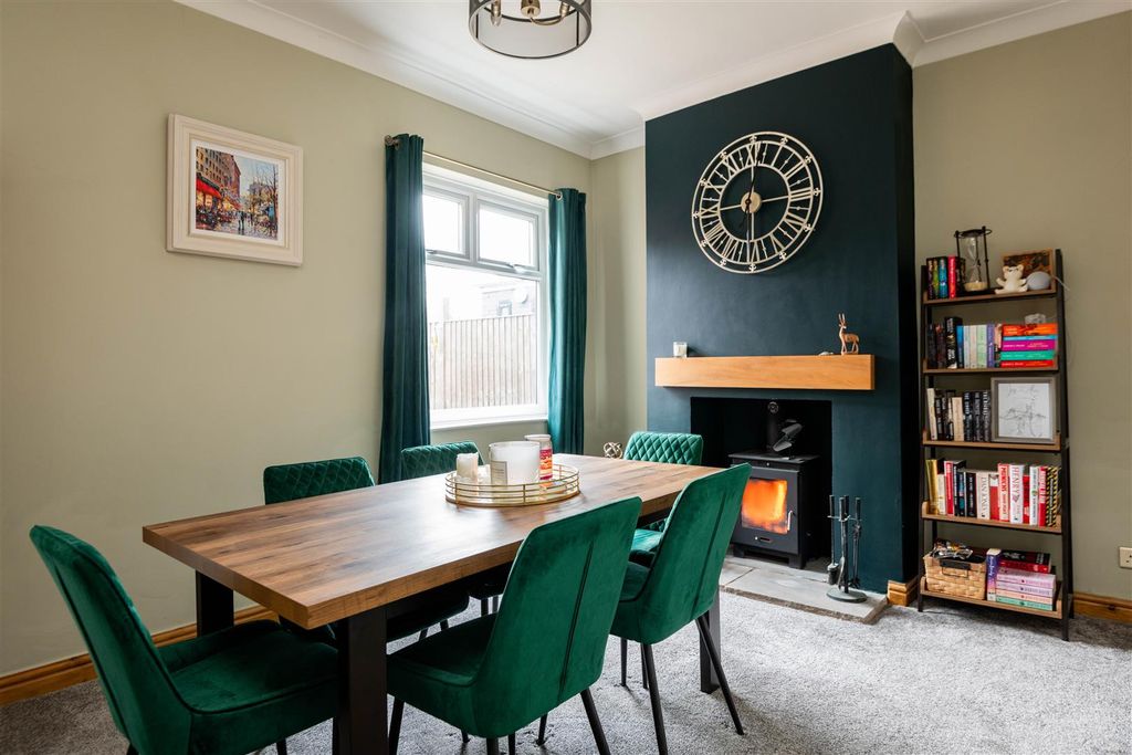 Property photo 3 of 15 Dining Room