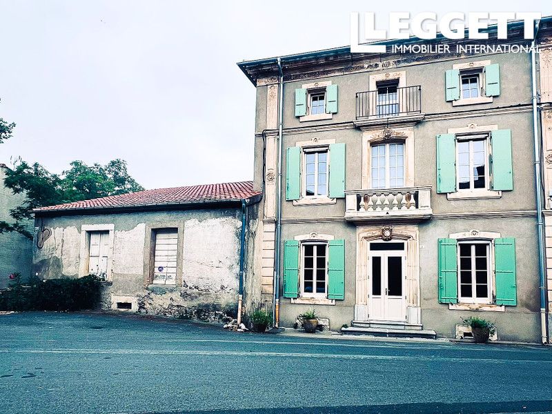 Property photo 1 of 10