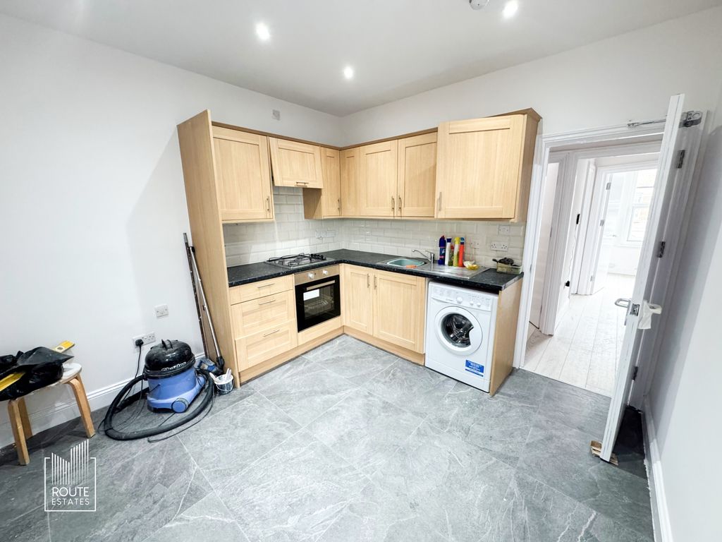 Property photo 2 of 16 Photo 1