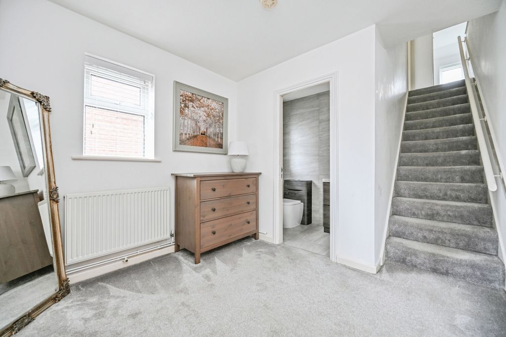 Property photo 2 of 20 Pbox-Img.Jpg