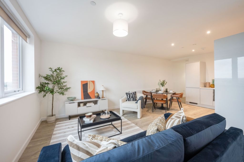 Property photo 1 of 11 Riverview - Stain...