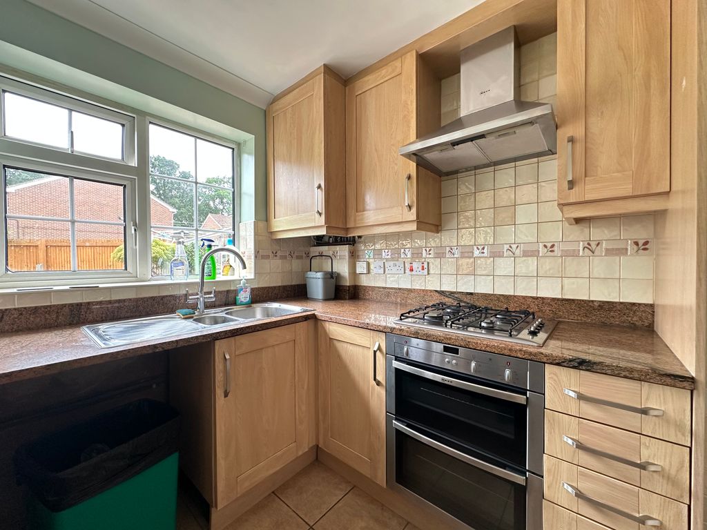 Property photo 3 of 18 Img_5421