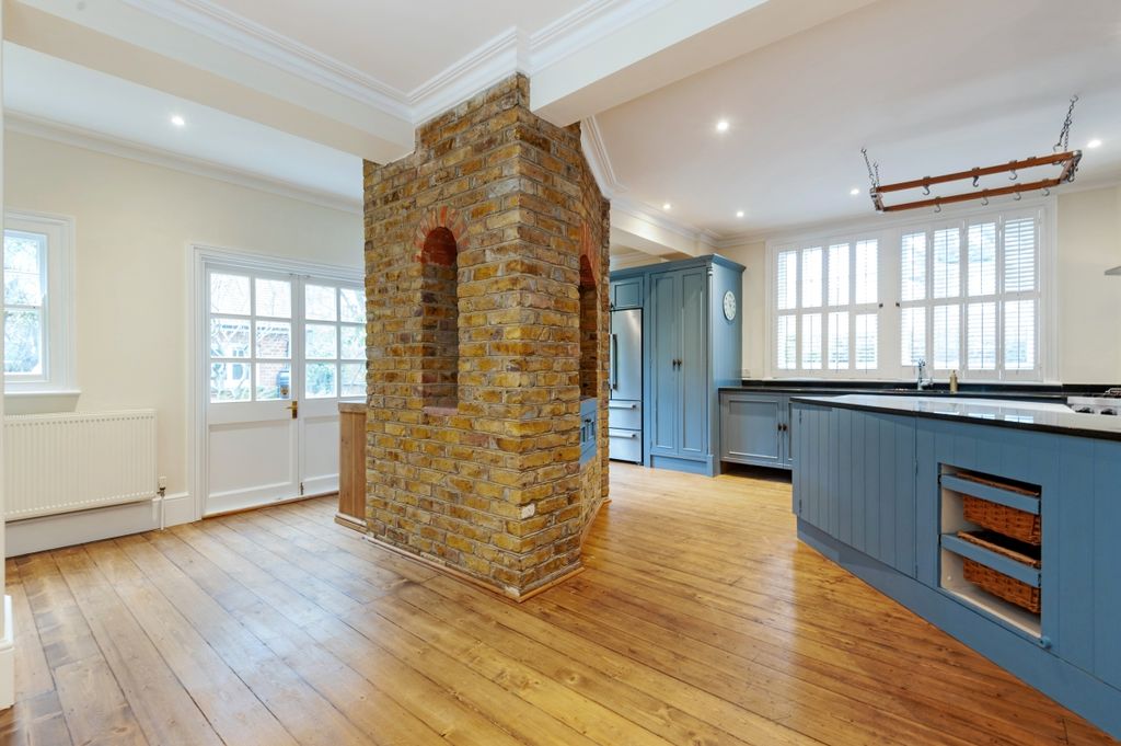 Property photo 2 of 30 85583_35 Woodstoc...