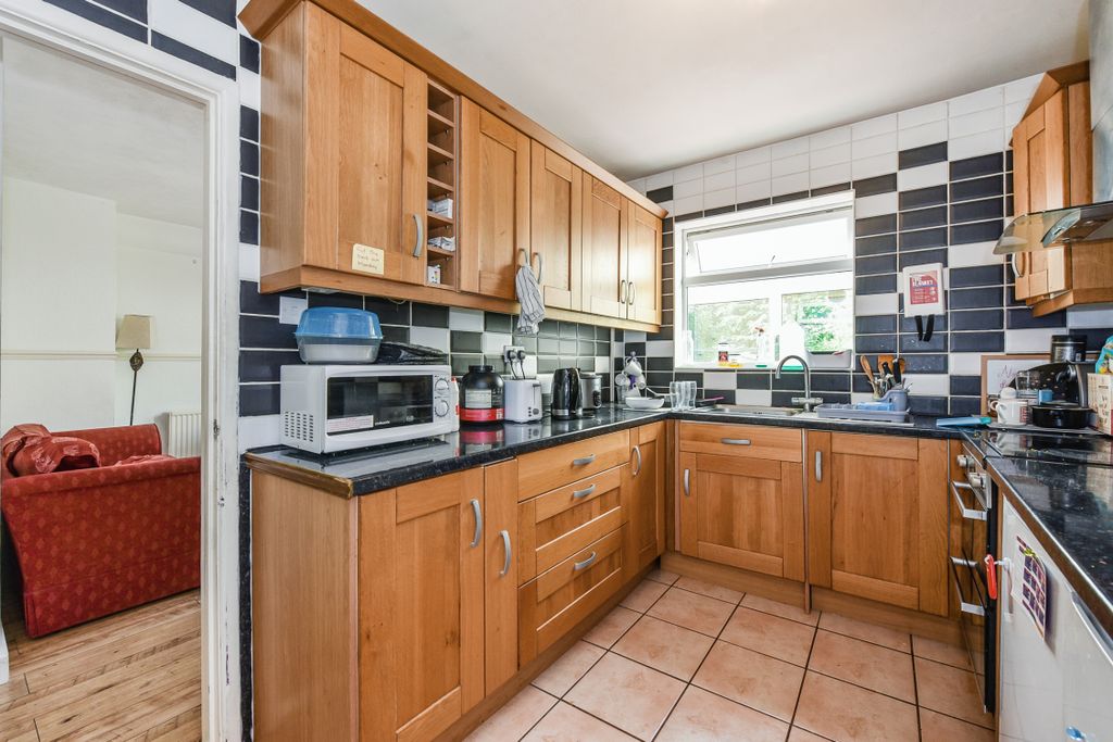 Property photo 2 of 17 Ph11_5199142