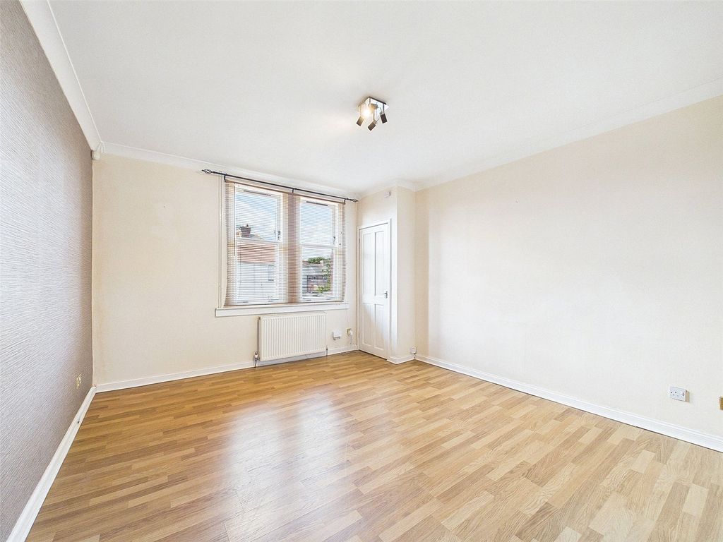 Property photo 2 of 22 Picture No. 05