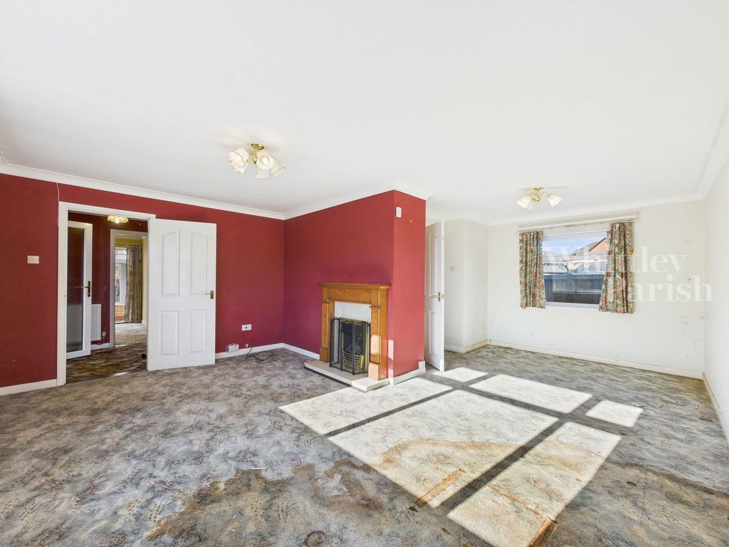 Property photo 3 of 15