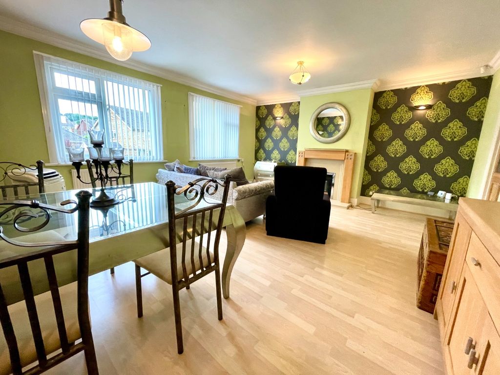 Property photo 3 of 9 3404185
