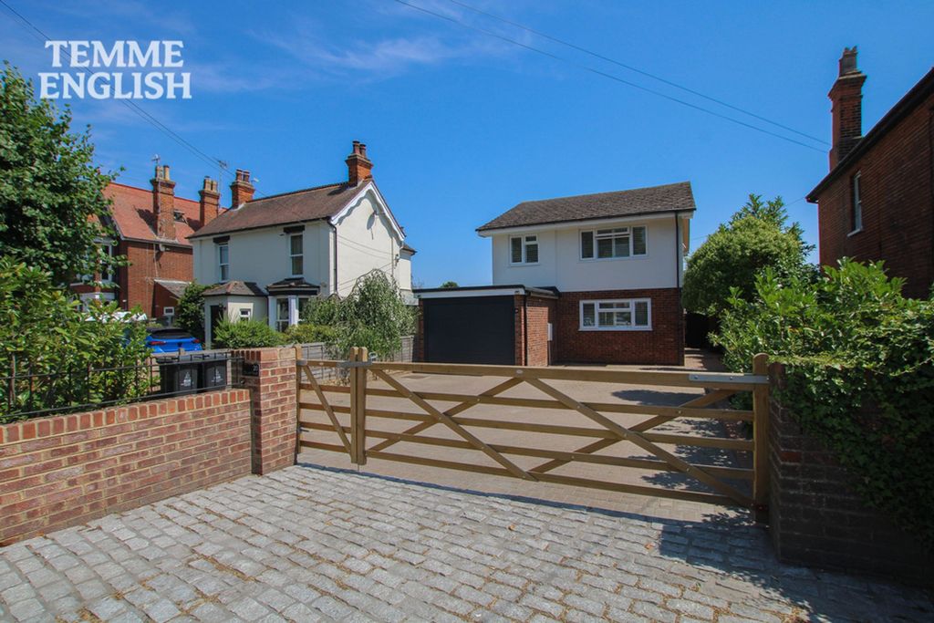 Property photo 1 of 43