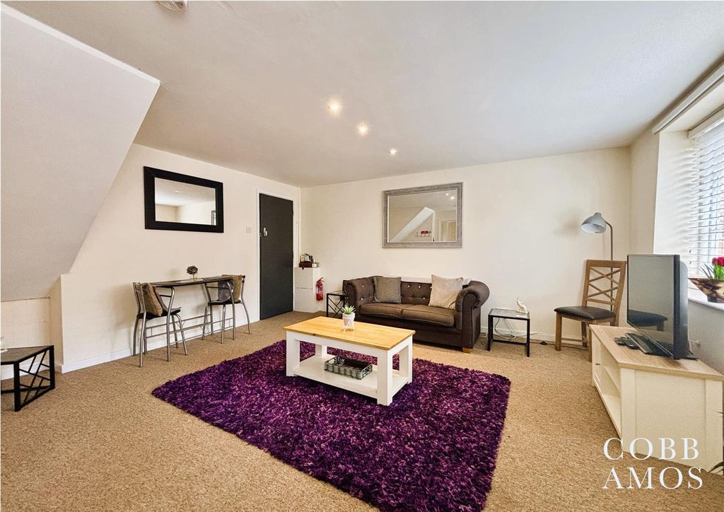 Property photo 3 of 27 High-Res-Lud18.Jpg