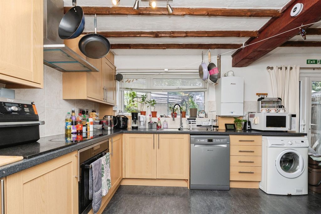 Property photo 3 of 17