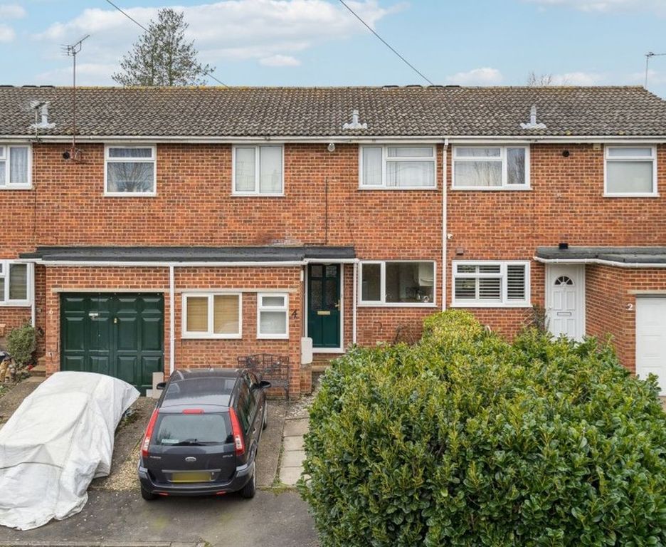 Property photo 1 of 14 Photo 8