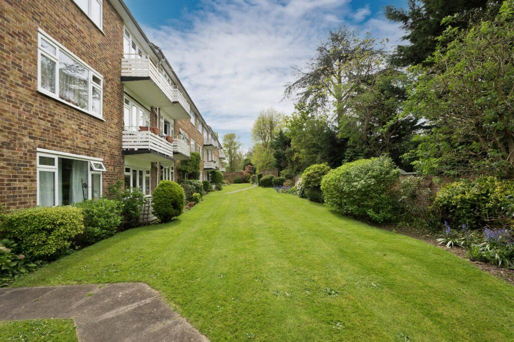 Property photo 1 of 16 Communal Grounds