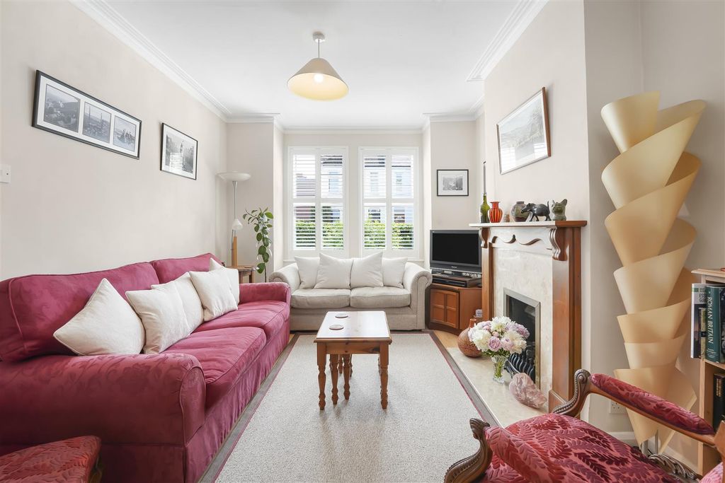 Property photo 2 of 11 Reception Room