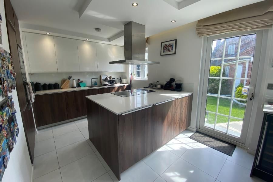 Property photo 2 of 14