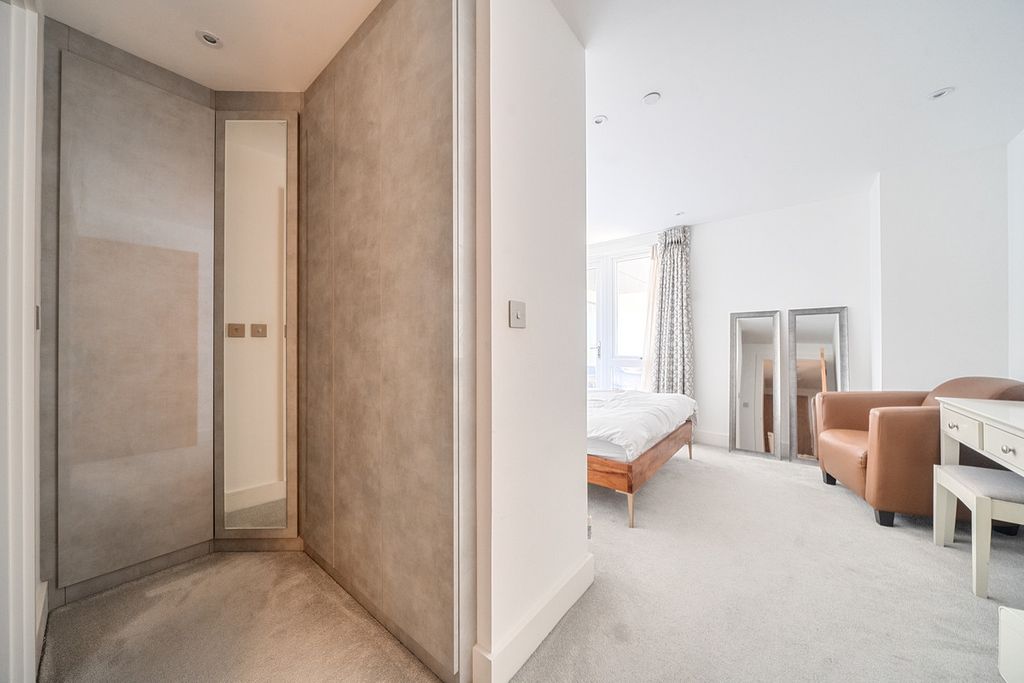 Additional image 15 of 2 bed flat for saleMaritime Walk, Southampton SO14