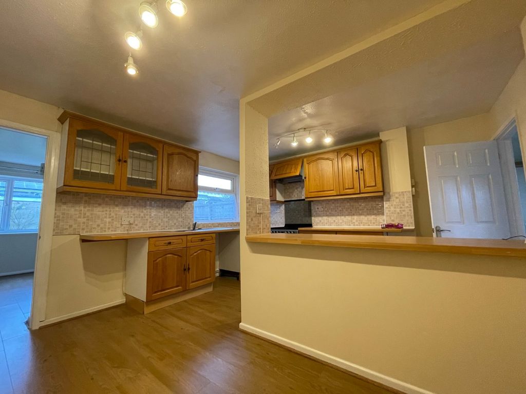 Property photo 3 of 12 Picture No. 17