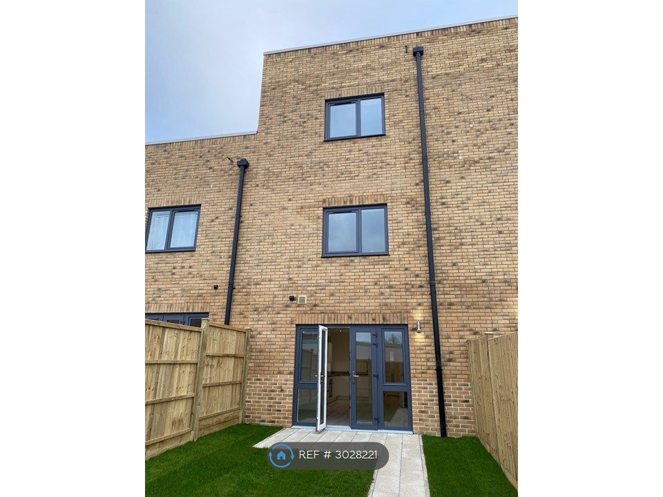 Property photo 1 of 17 Rear External