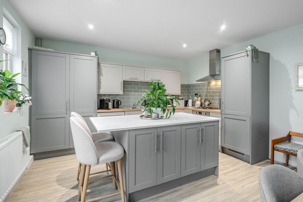 Property photo 3 of 15 Picture No. 06