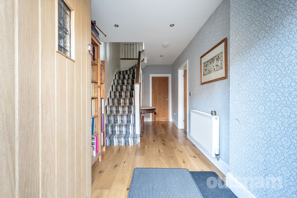 Property photo 2 of 23 Picture No. 14