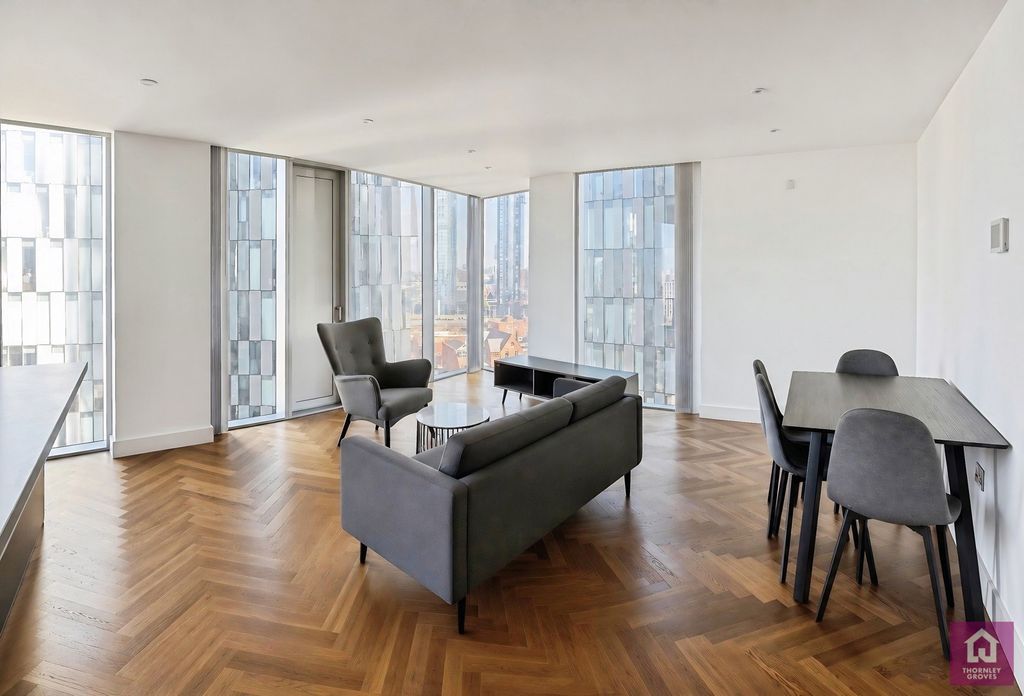 Property photo 1 of 18 Pbox-Img.Jpg
