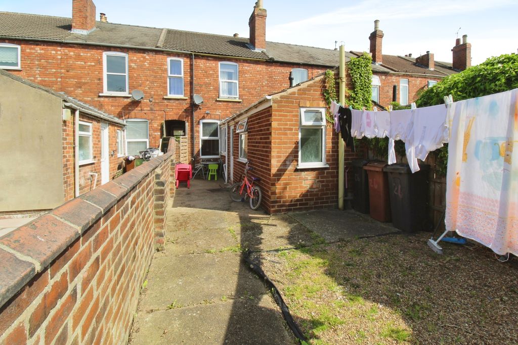 Property photo 1 of 12 Garden