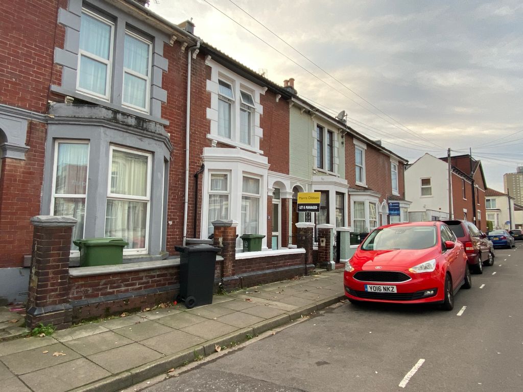 Property photo 1 of 9