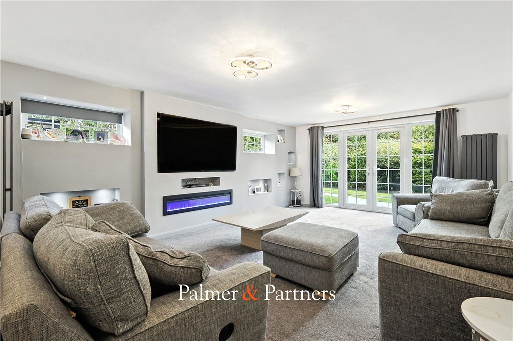 Property photo 3 of 39 Picture No. 20