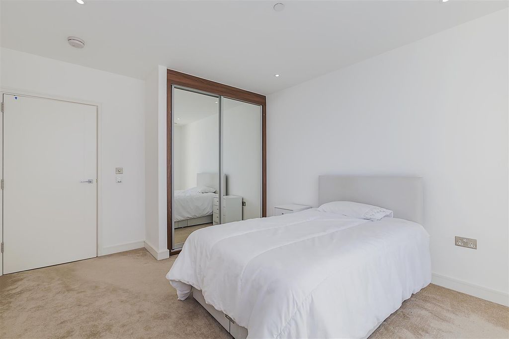 Property photo 3 of 11 Property Photo