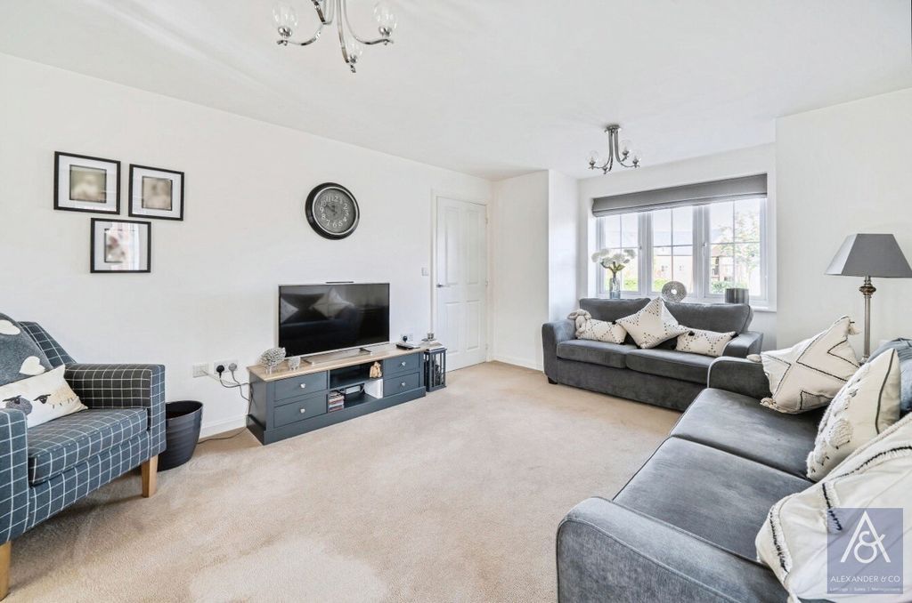 Property photo 2 of 22 Pbox-Img.Jpg