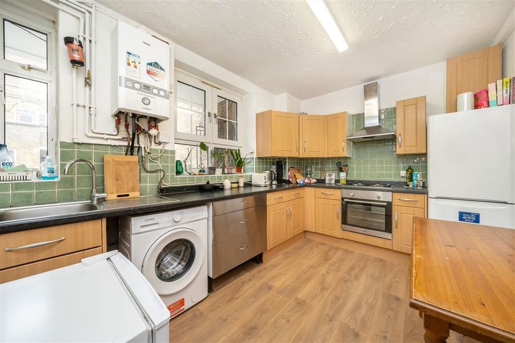 Property photo 3 of 6