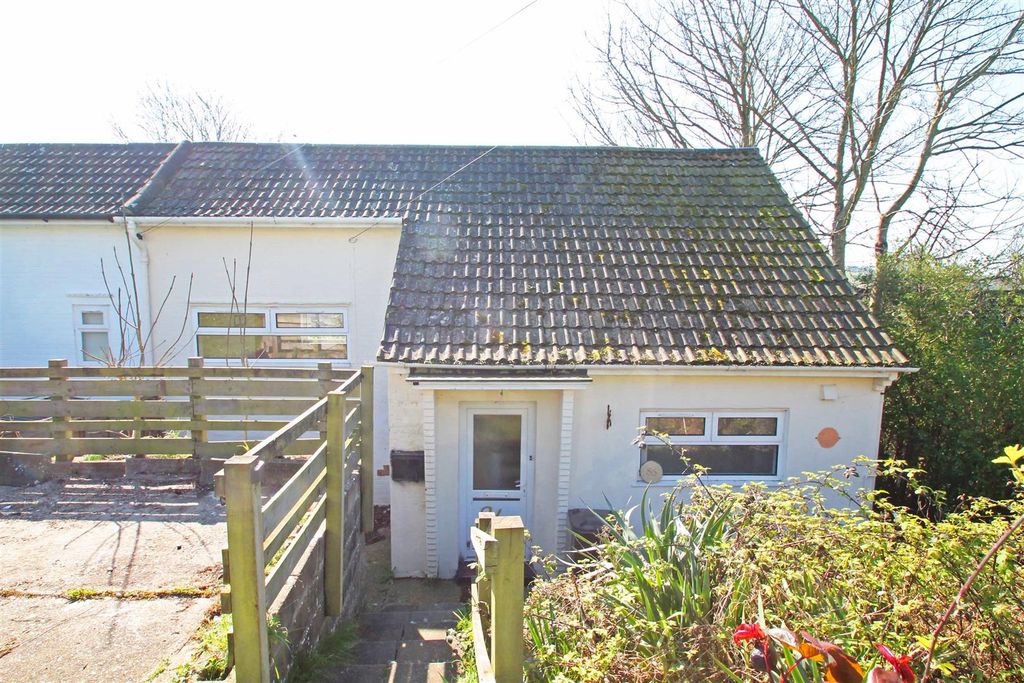 Property photo 1 of 13 Exterior