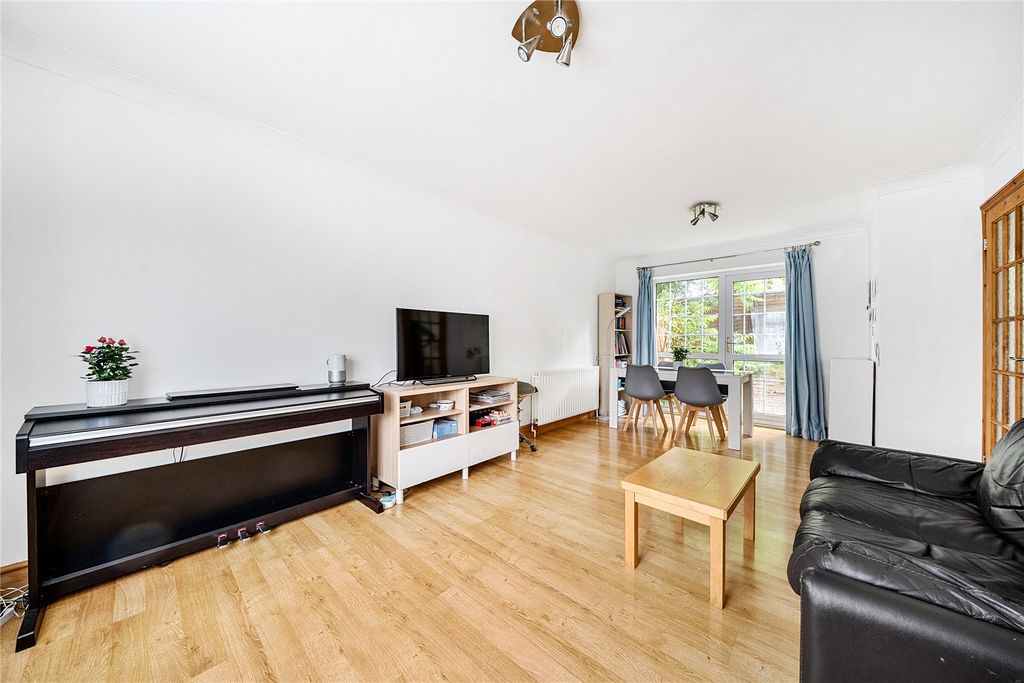 Property photo 2 of 11 Picture No. 03