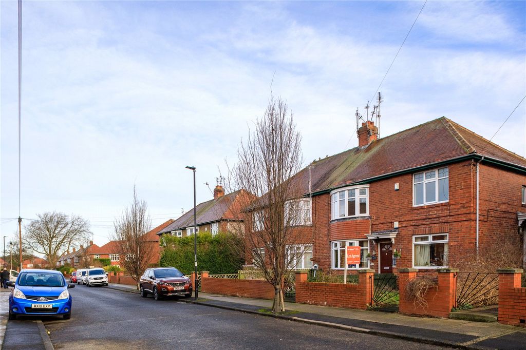 Property photo 1 of 8 Picture 1