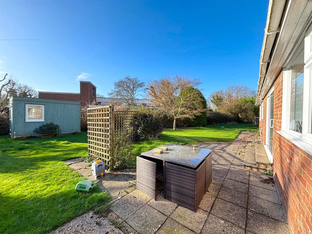 Property photo 2 of 19