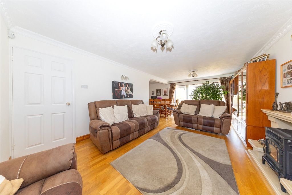 Property photo 3 of 35 Picture No. 26