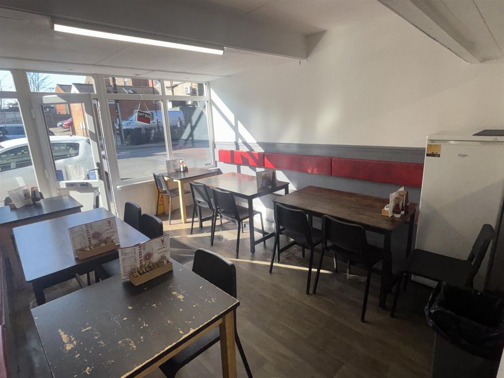 Property photo 1 of 7 Photo 0