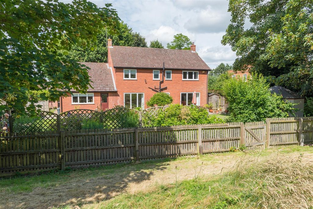 Property photo 2 of 24 Acorns_22.Jpg